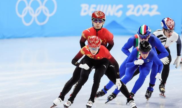 B体育入口-中国军团历史性突破！首次在冬奥会首个金牌日夺牌