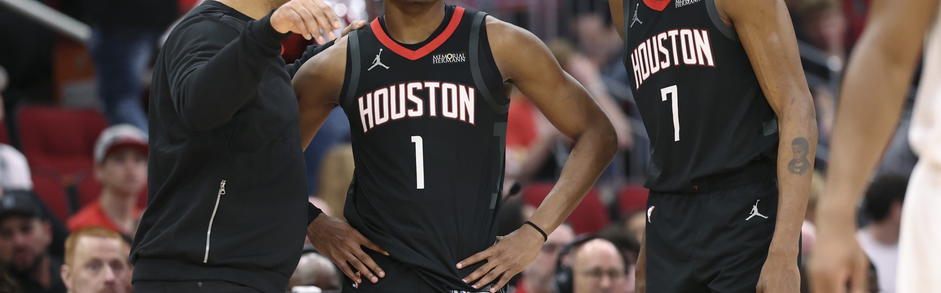 B体育入口-NBA彩经：火箭大胜奇才 雄鹿不敌绿军 爵士难挡掘金 快船拿下勇士