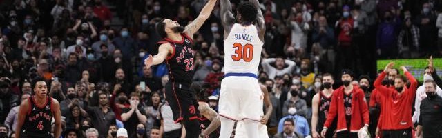 B体育入口-弃用沃克之后1胜5负防守倒数第二！锡伯杜咬碎钢牙