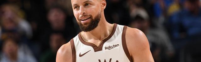 B体育官网-科尔：库里的状态没有上一场出色 他还需要更多时间找回节奏